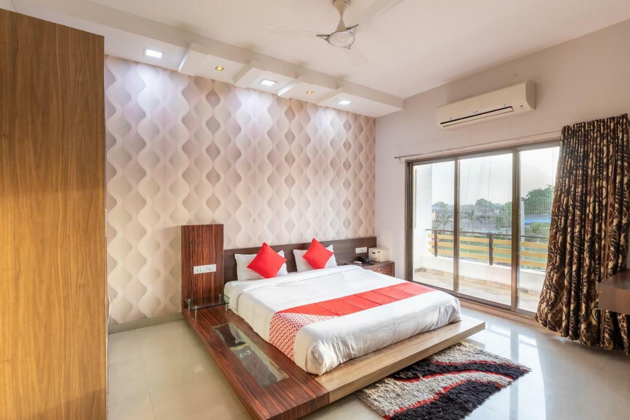 Oyo 42910 Hotel Rudra Palace Ratlām 客房 照片