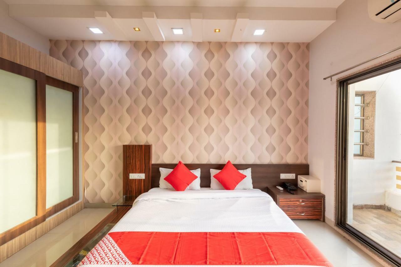 Oyo 42910 Hotel Rudra Palace Ratlām 客房 照片