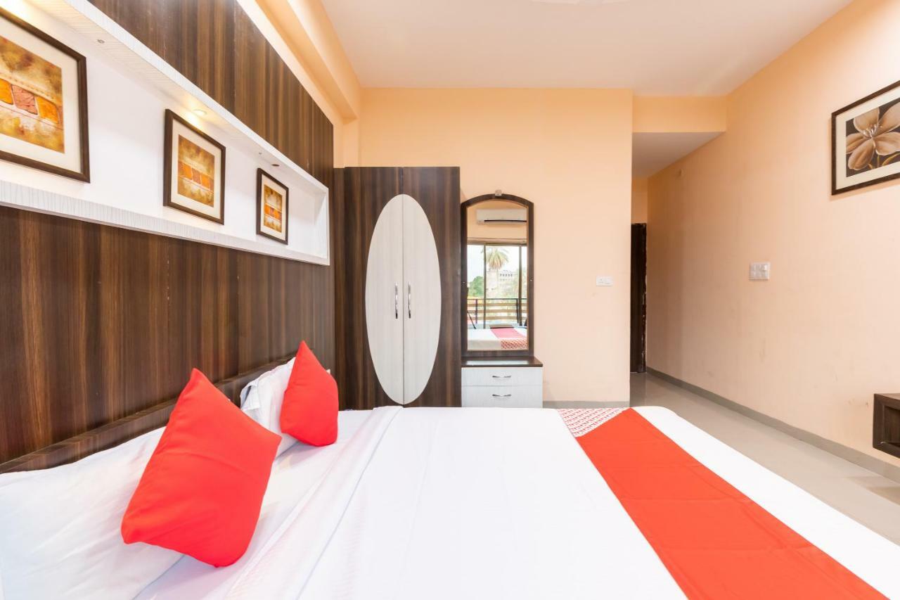 Oyo 42910 Hotel Rudra Palace Ratlām 外观 照片