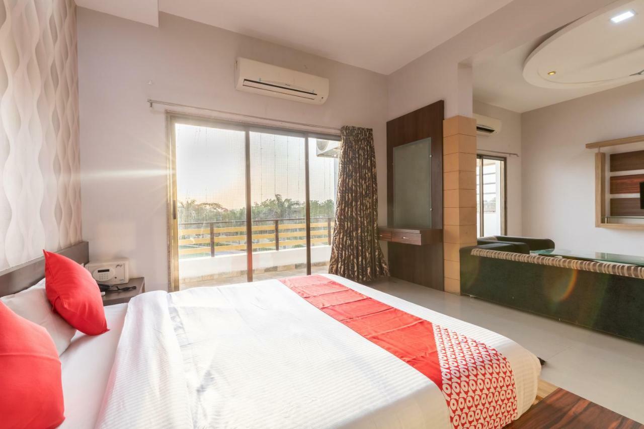 Oyo 42910 Hotel Rudra Palace Ratlām 外观 照片